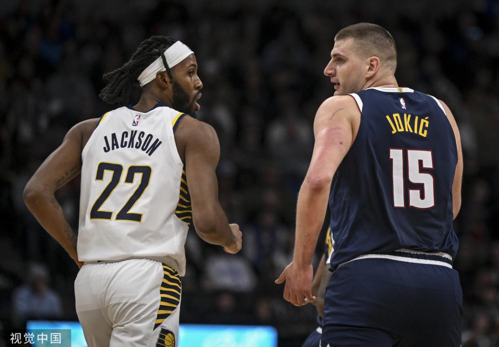 仿佛舞台上 仿佛舞台上