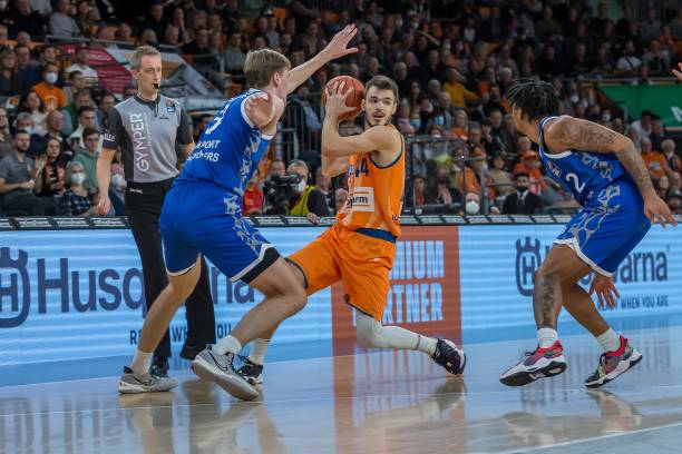 成功源自多 成功源自多