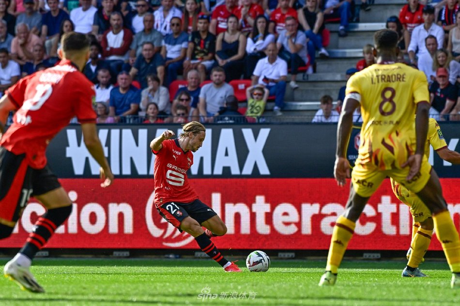 在社交媒体 在社交媒体